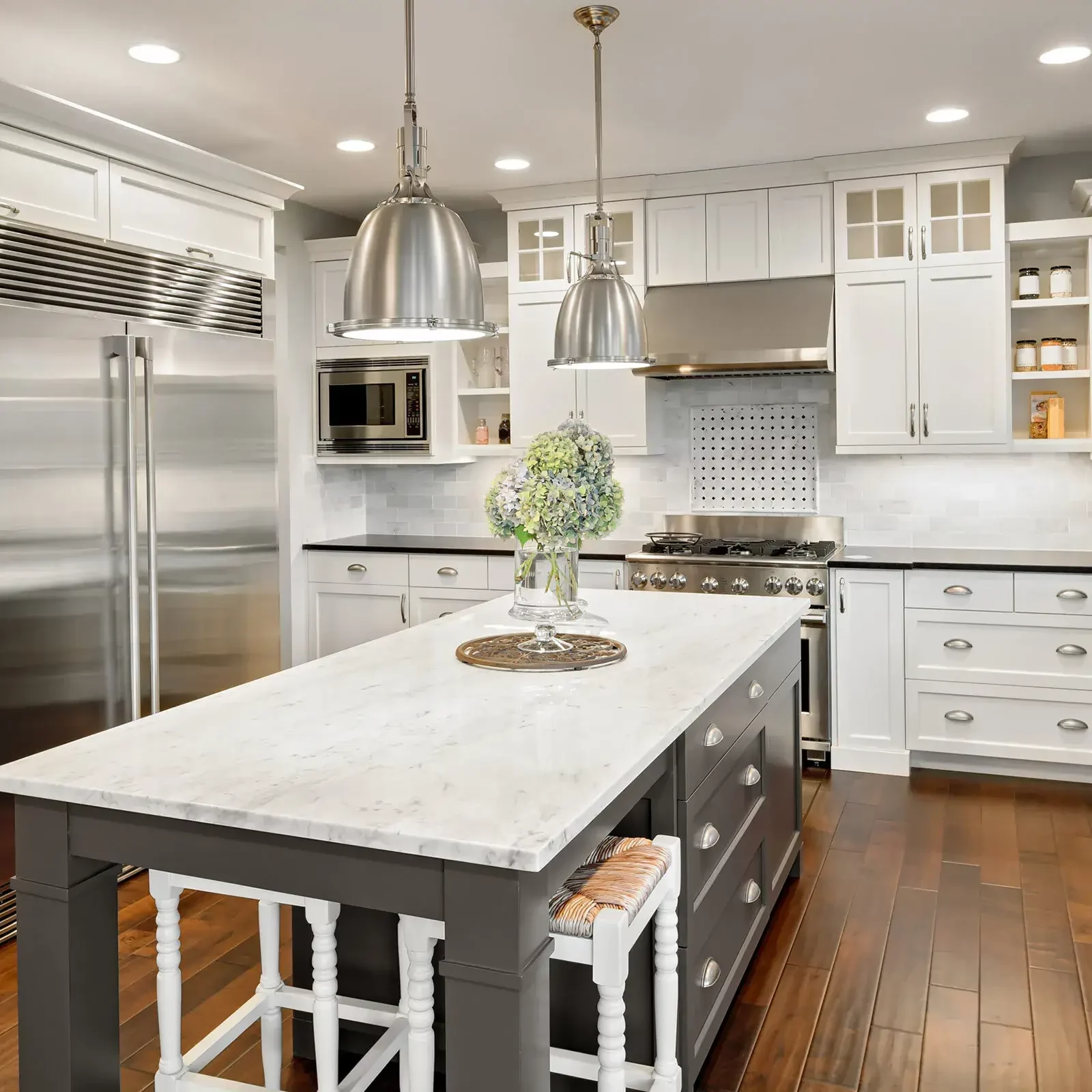 wood-looks-for-kitchen-square